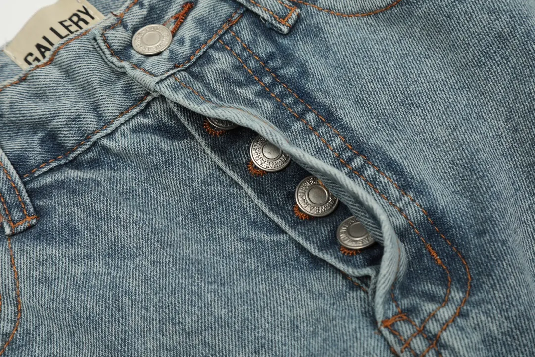#8019 P250💰 GALLERY DEPT. Denim splicing flames🔥flare pants washed and distressed spliced jeans -Original purchase and pattern making to truly restore the ultimate vintage texture -Original hardware accessories, washed and other elevators, QR code analysis are all purchased from the original factory, with high degree of restoration, you are welcome to compare with a certain product ~ -Three-dimensional version Loose and comfortable, not picky about the figure, taller and slimmer, factory Seiko, original factory quality control, same style for men and women, can be matched with couples Versatile recommendation: must-have jeans for all seasons Color: blue Size: S-XXL (28-36)
